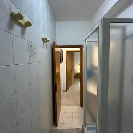 Greg's * SantʼAlessio Siculo