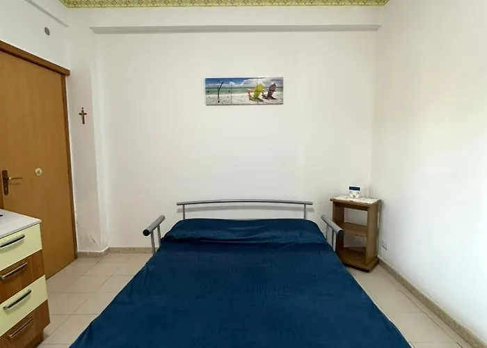 Greg's * SantʼAlessio Siculo